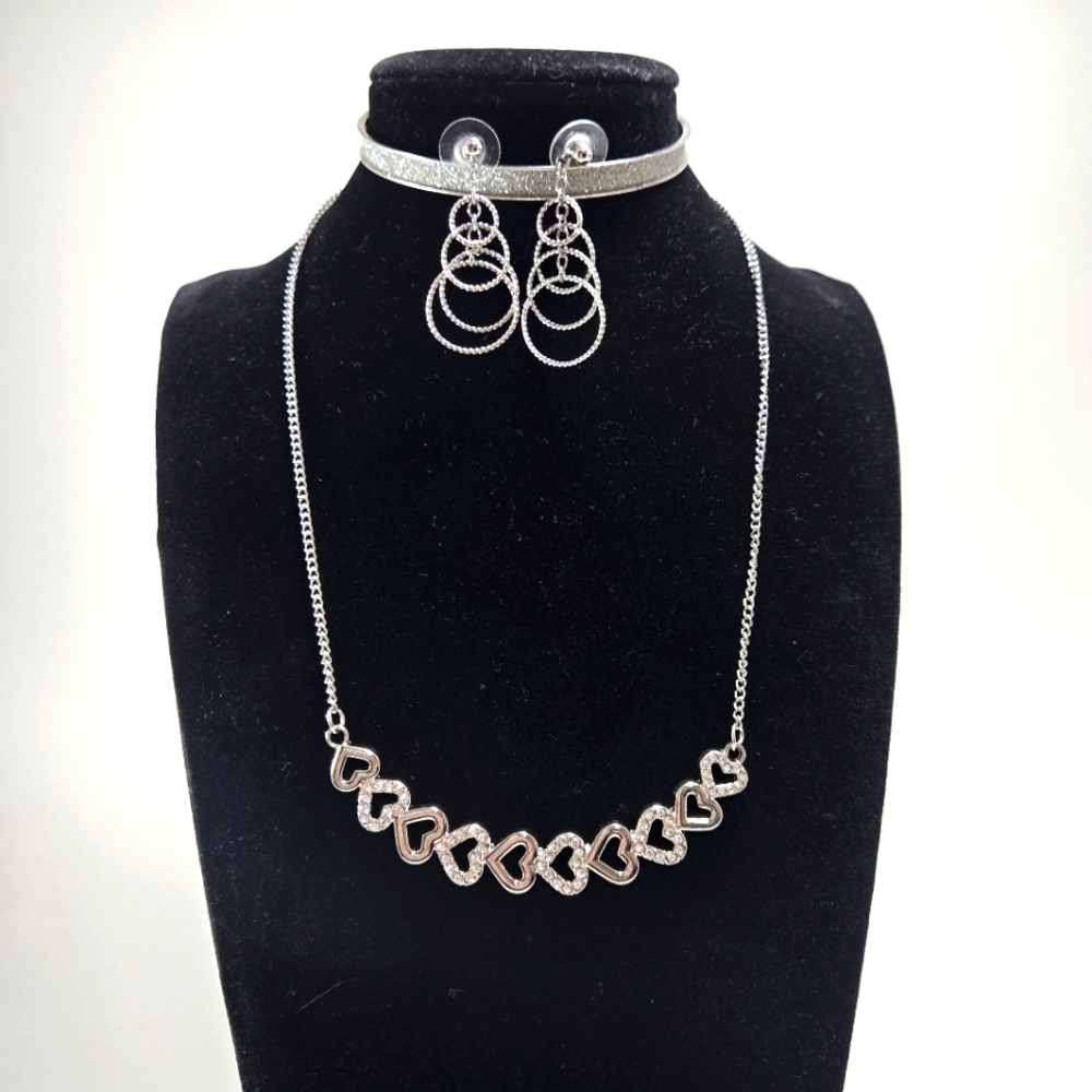 Dazzling Heart Necklace Delicate Rhinestone Choker Sparkly Bracelet Earring Set